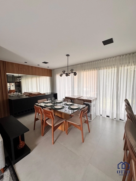 Casa Exclusiva em Zona Tranquila com Conforto e Tecnologia: 7ª foto da galeria de imagens do imóvel
