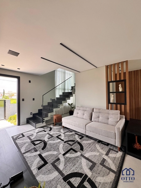Casa Exclusiva em Zona Tranquila com Conforto e Tecnologia: 3ª foto da galeria de imagens do imóvel