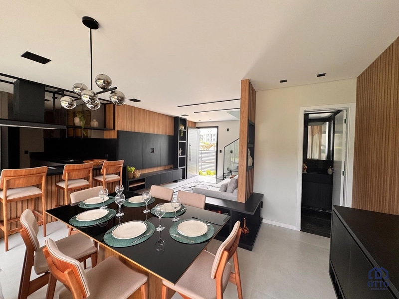Casa Exclusiva em Zona Tranquila com Conforto e Tecnologia: 9ª foto da galeria de imagens do imóvel