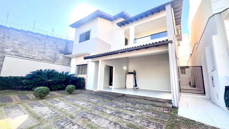 Casa em Condomínio - Região Leste: 1ª foto da galeria de imagens do imóvel