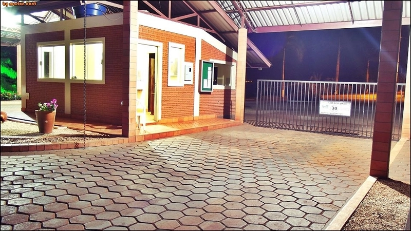 OPORTUNIDADE -Lote molhado Condomínio Riviera do Poente: 10ª foto da galeria de imagens do imóvel
