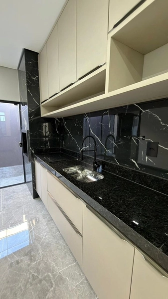 Casa á venda - Região Oeste - Londrina: 3ª foto da galeria de imagens do imóvel
