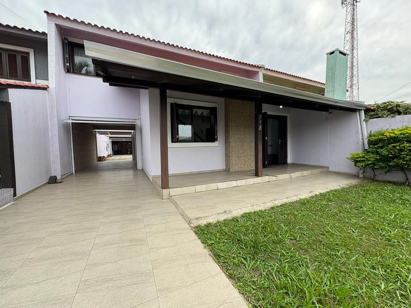 Sobrado no centro de Imbé: 2ª foto da galeria de imagens do imóvel