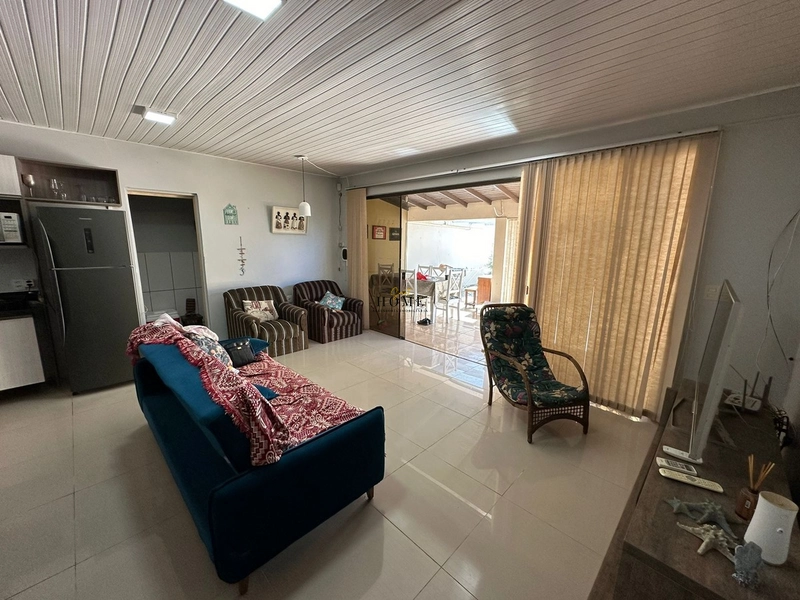 Casa à venda no centro de Imbé: 4ª foto da galeria de imagens do imóvel