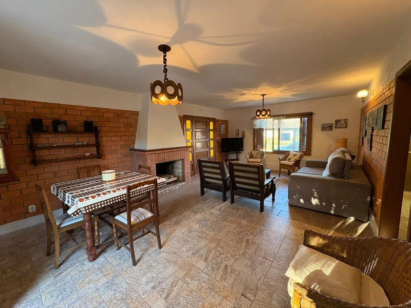 🏡 Sobrado no coração de Imbé — localização privilegiada!: 3ª foto da galeria de imagens do imóvel