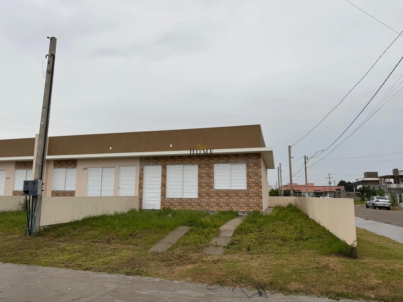Casa em Imbé: 1ª foto da galeria de imagens do imóvel