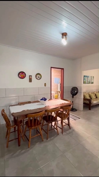 🏡 Casa à venda em Imbé – Excelente localização por apenas R$ 300 mil!: 2ª foto da galeria de imagens do imóvel