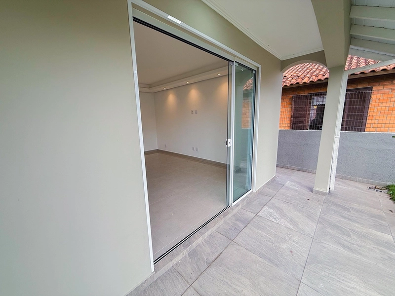Casa no centro de Imbé: 6ª foto da galeria de imagens do imóvel