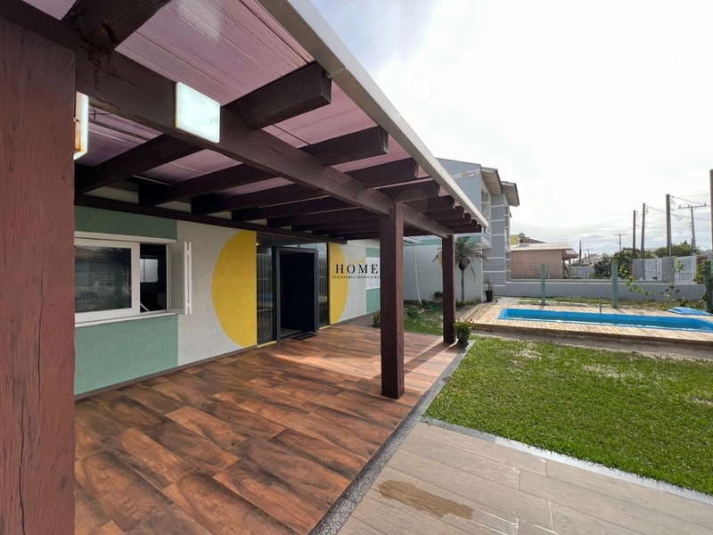 Casa à venda no centro de Imbé: 1ª foto da galeria de imagens do imóvel