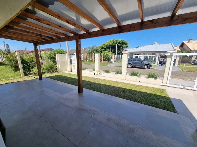 Casa à venda no centro de Imbé: 3ª foto da galeria de imagens do imóvel
