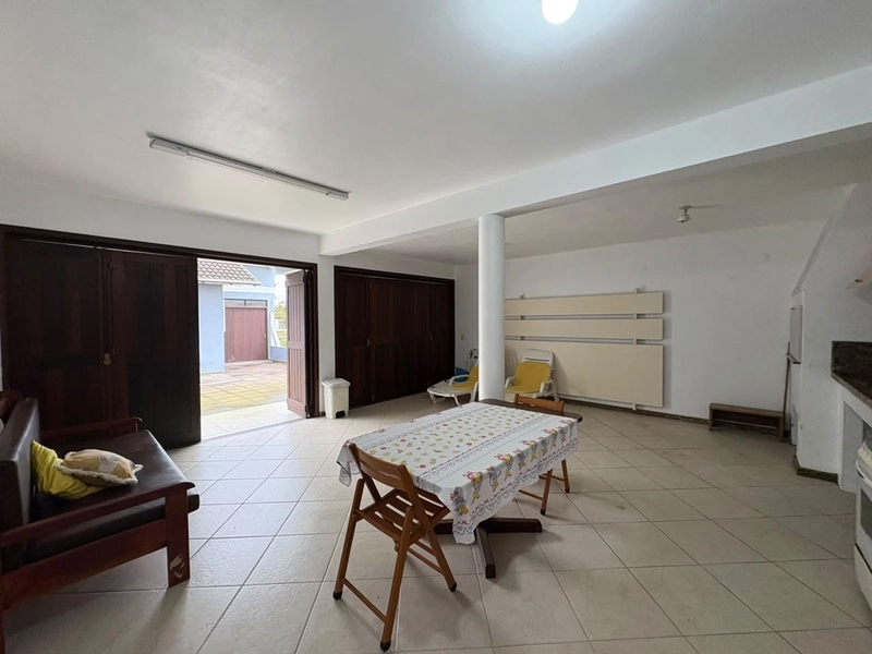 Casa à venda no centro de Imbé: 11ª foto da galeria de imagens do imóvel