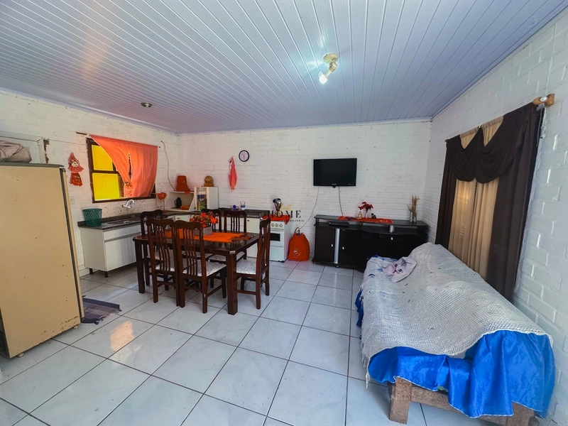 Casa à venda com exclusividade em Mariluz: 2ª foto da galeria de imagens do imóvel
