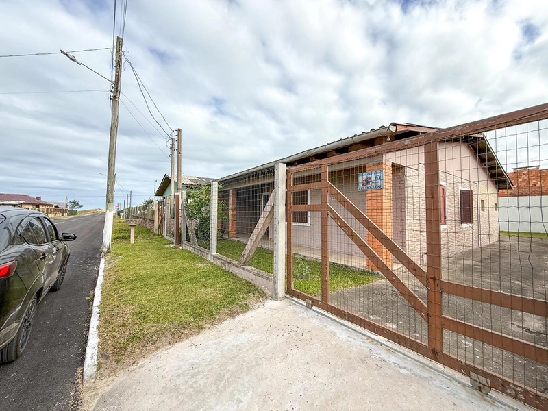 Casa à Venda no Balneário Santa Terezinha – Imbé: 1ª foto da galeria de imagens do imóvel