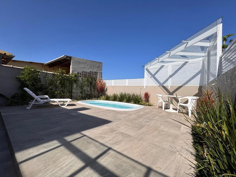 SOBRADO DE ALTO PADRÃO NO CENTRO DE IMBÉ: 4ª foto da galeria de imagens do imóvel