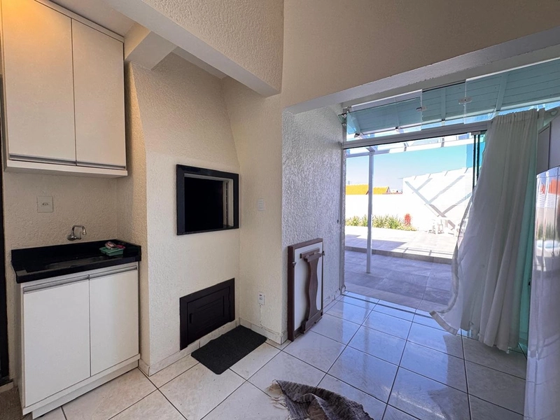 SOBRADO DE ALTO PADRÃO NO CENTRO DE IMBÉ: 11ª foto da galeria de imagens do imóvel