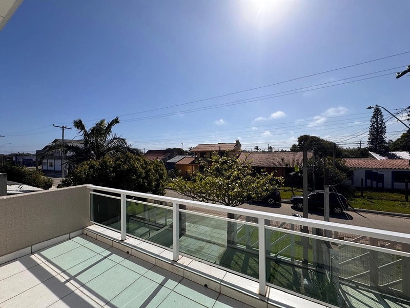 SOBRADO DE ALTO PADRÃO NO CENTRO DE IMBÉ: 5ª foto da galeria de imagens do imóvel