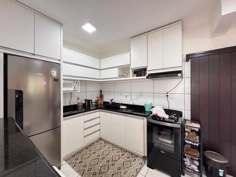 SOBRADO DE ALTO PADRÃO NO CENTRO DE IMBÉ: 9ª foto da galeria de imagens do imóvel