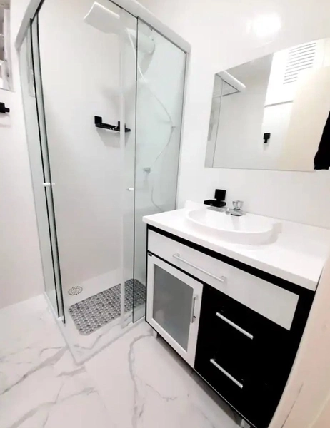 APARTAMENTO À VENDA NO CENTRO DE TRAMANDAÍ | VISTA PARA O MAR : 4ª foto da galeria de imagens do imóvel