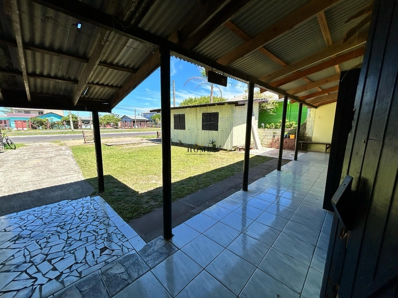 Dois geminados no pátio à venda: 3ª foto da galeria de imagens do imóvel