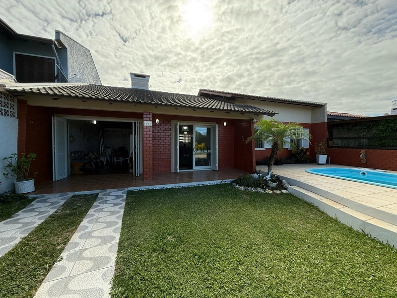 Casa à venda no centro de Imbé: 7ª foto da galeria de imagens do imóvel