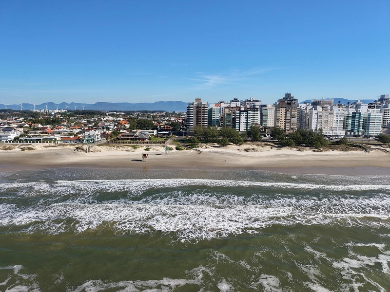 AMPLO APARTAMENTO DE FRENTE PARA O MAR E COM VISTA LIBERADA TANTO PARA O MAR QUANTO PARA ATLÂNTIDA !: 26ª foto da galeria de imagens do imóvel
