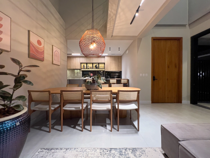 CASA COM 4 SUÍTES FINAMENTE DECORADA!: 12ª foto da galeria de imagens do imóvel