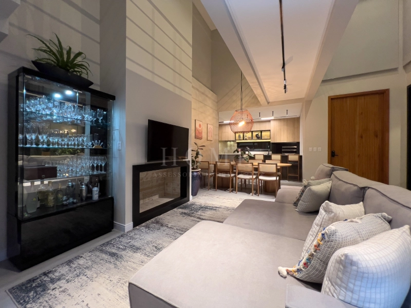 CASA COM 4 SUÍTES FINAMENTE DECORADA!: 14ª foto da galeria de imagens do imóvel