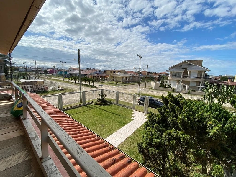 Casa à venda, próximo ao mar: 4ª foto da galeria de imagens do imóvel