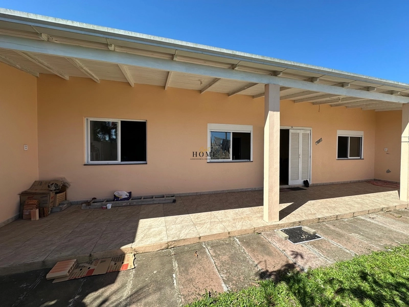 Casa à venda em Imbé: 1ª foto da galeria de imagens do imóvel