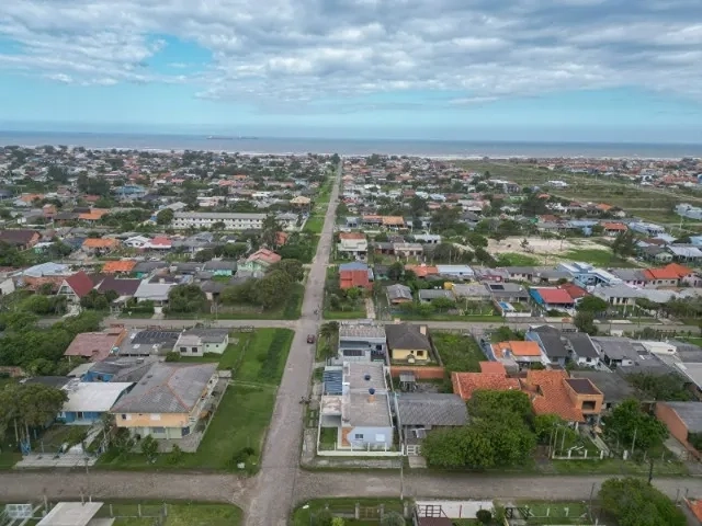 🏡 CASA À VENDA NA PRAIA DE IMBÉ: 3ª foto da galeria de imagens do imóvel