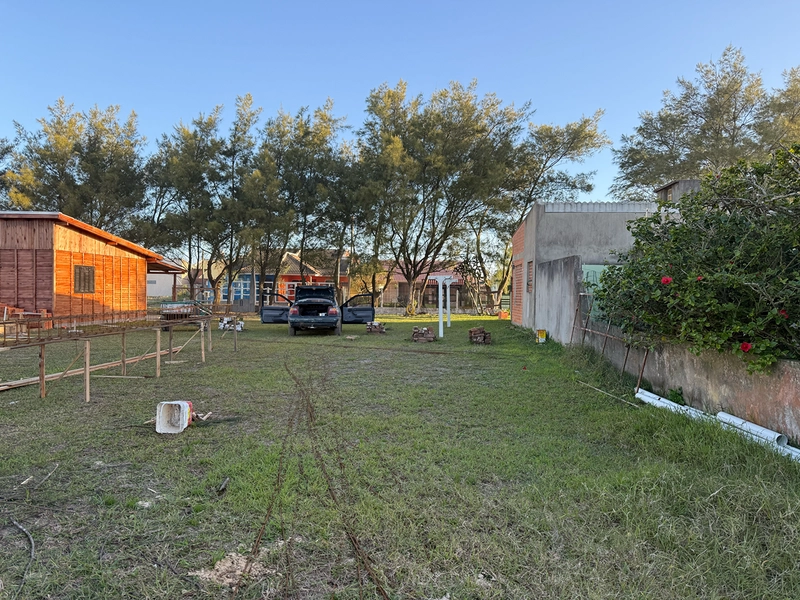 Terreno próximo ao mar : 3ª foto da galeria de imagens do imóvel