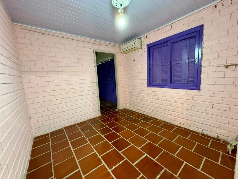 🏡 CASA DE ESQUINA À VENDA EM IMBÉ – R$ 200 MIL!: 6ª foto da galeria de imagens do imóvel