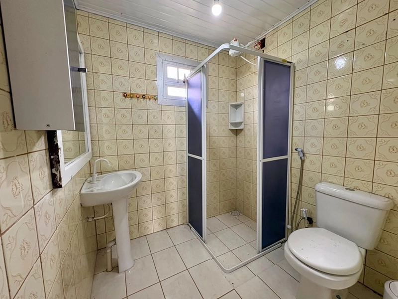 🏡 CASA DE ESQUINA À VENDA EM IMBÉ – R$ 200 MIL!: 4ª foto da galeria de imagens do imóvel