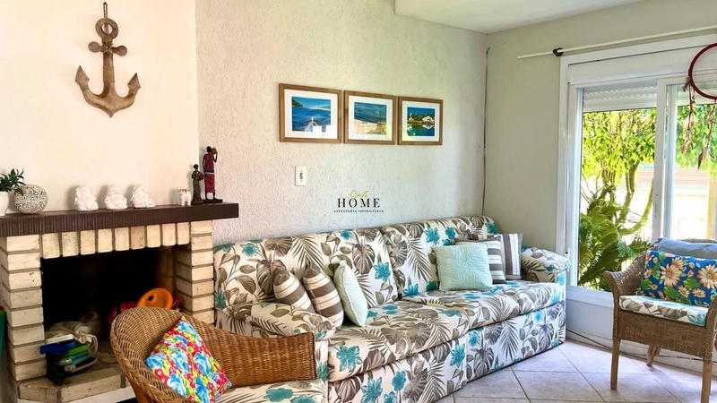 Casa à venda em imbé: 2ª foto da galeria de imagens do imóvel