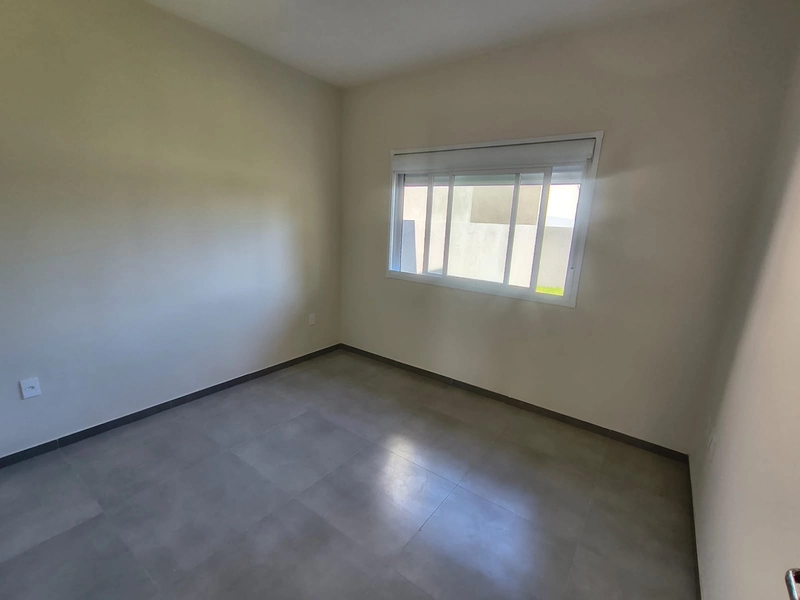 Casa nova no centro de Imbé: 3ª foto da galeria de imagens do imóvel