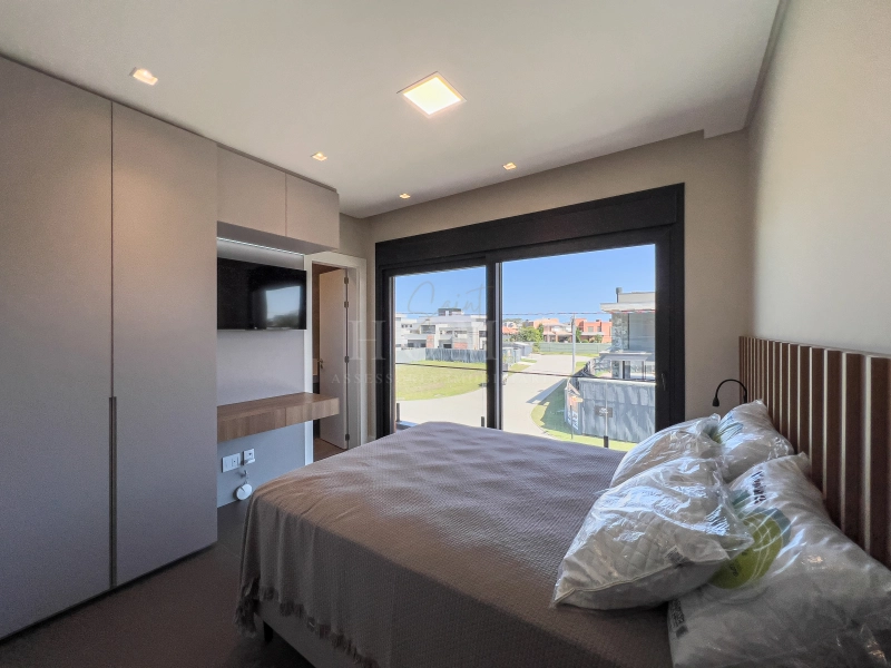 CASA COM 4 SUITES EM CONDOMINIO FECHADO!: 12ª foto da galeria de imagens do imóvel