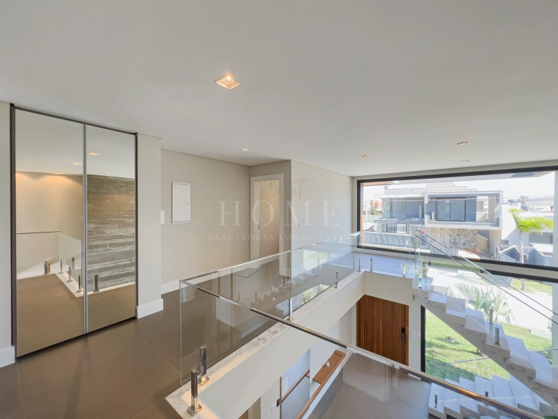 CASA COM 4 SUITES EM CONDOMINIO FECHADO!: 5ª foto da galeria de imagens do imóvel