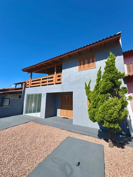 Sobrado à venda em Imbé - Prazo de pagamento : 2ª foto da galeria de imagens do imóvel