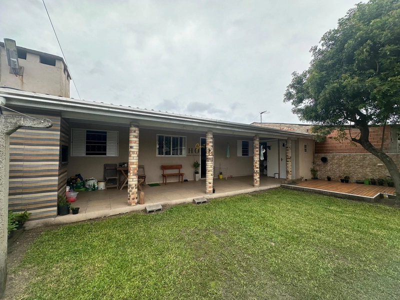 Casa à venda em Imbé: 1ª foto da galeria de imagens do imóvel