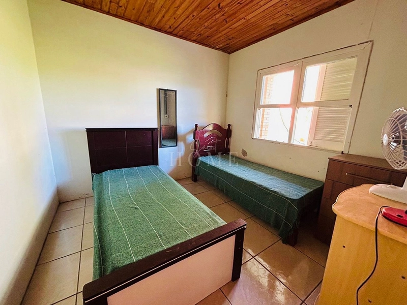 Casa á venda, próximo ao mar: 1ª foto da galeria de imagens do imóvel