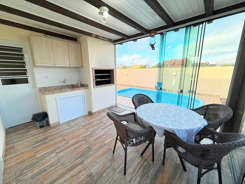 🏡✨ CASA DE ALTO PADRÃO À VENDA EM IMBÉ – CENTRO | PRÓXIMA AO MAR 🌊: 17ª foto da galeria de imagens do imóvel