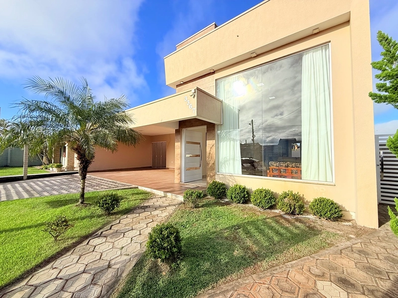 🏡✨ CASA DE ALTO PADRÃO À VENDA EM IMBÉ – CENTRO | PRÓXIMA AO MAR 🌊: 1ª foto da galeria de imagens do imóvel