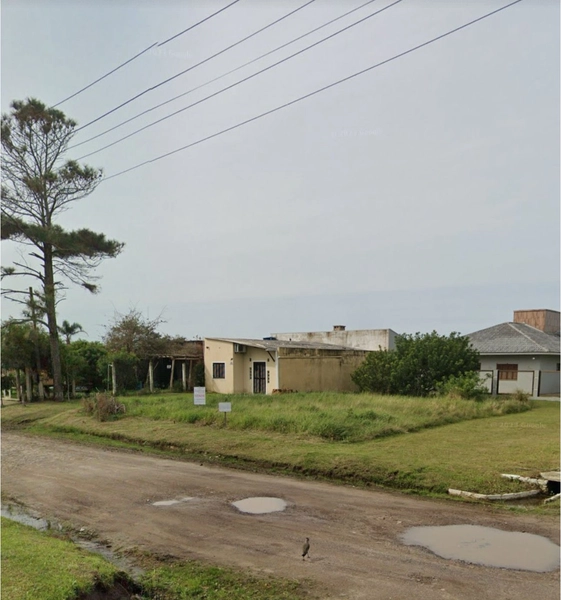 Terreno próximo ao mar: 1ª foto da galeria de imagens do imóvel
