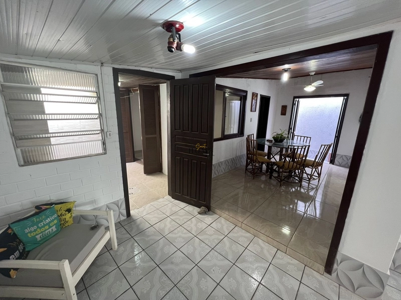 Casa à venda no centro de Imbé: 9ª foto da galeria de imagens do imóvel