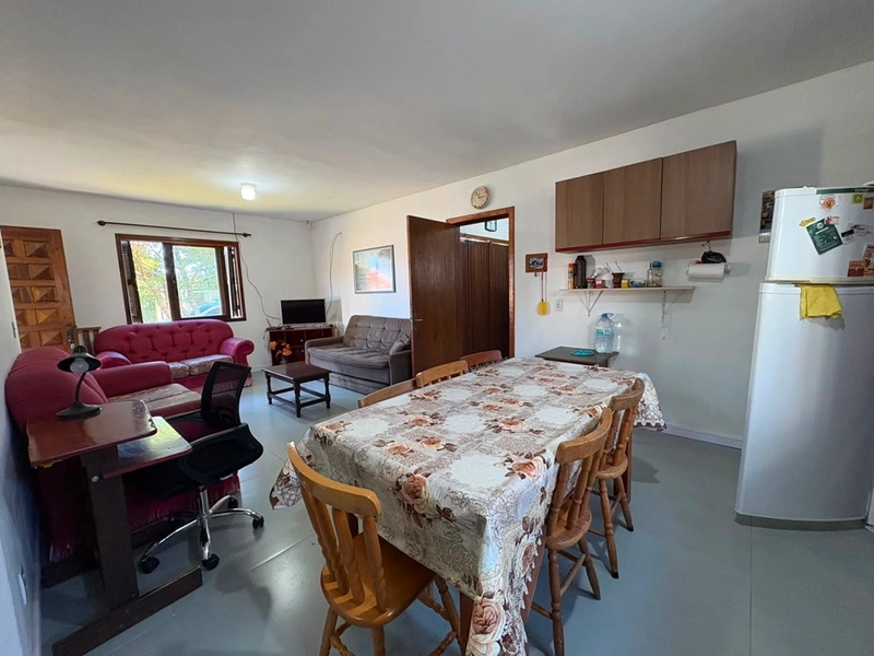 🏡 Casa à venda em Imbé por apenas R$ 350.000!: 3ª foto da galeria de imagens do imóvel