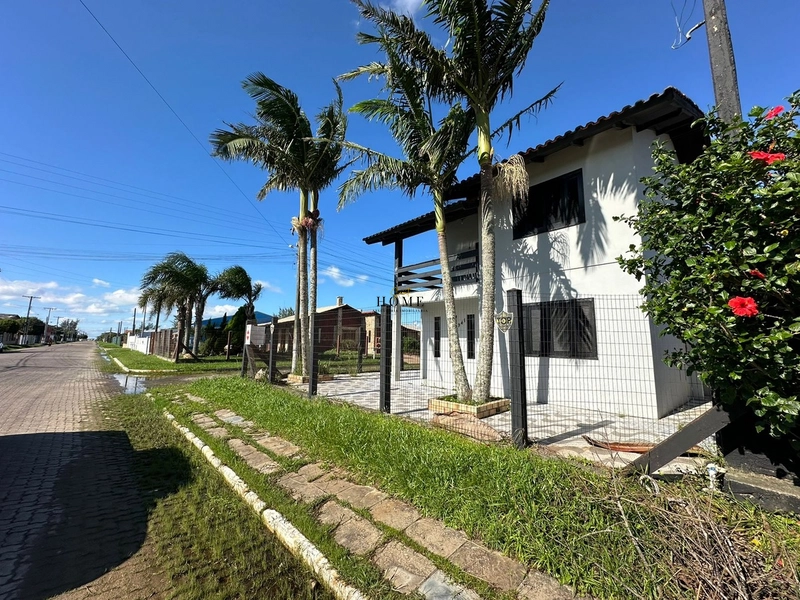 Casa à venda próxima ao mar: 4ª foto da galeria de imagens do imóvel