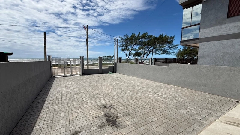 SOBRADO BEIRA-MAR NO CENTRO DE NOVA TRAMANDAÍ ⁠TOTALMENTE MOBILIADO: 3ª foto da galeria de imagens do imóvel