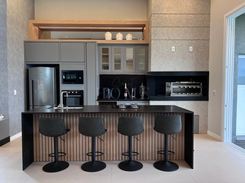 CASA MODERNA E AGRADÁVEL À VENDA EM CONDOMINIO FECHADO!: 7ª foto da galeria de imagens do imóvel