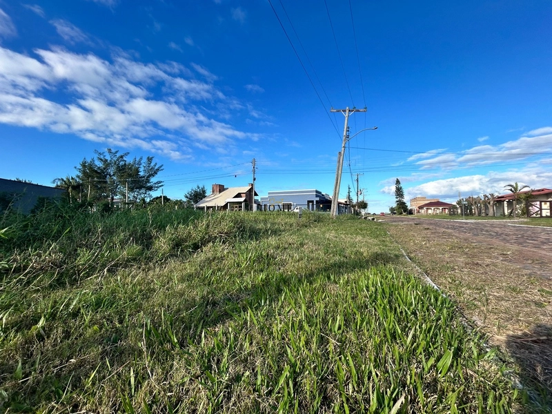 Terreno próximo ao mar em Imbé: 1ª foto da galeria de imagens do imóvel