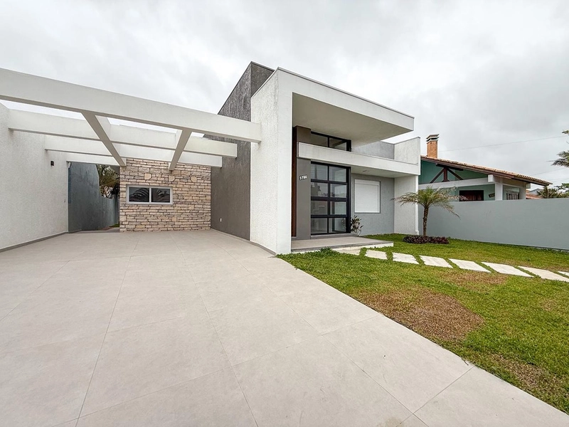 Casa à Venda em Imbé – Centro: 1ª foto da galeria de imagens do imóvel